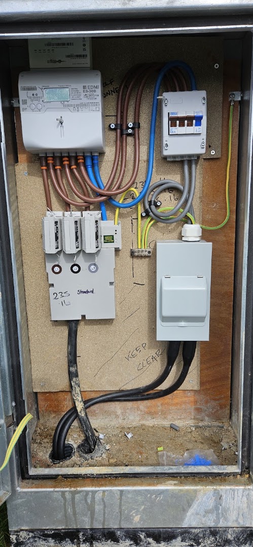 WomaG Ltd electrician — Photos 11