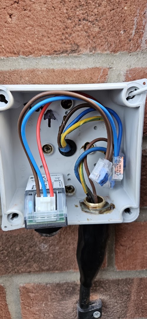 WomaG Ltd electrician — Photos 3